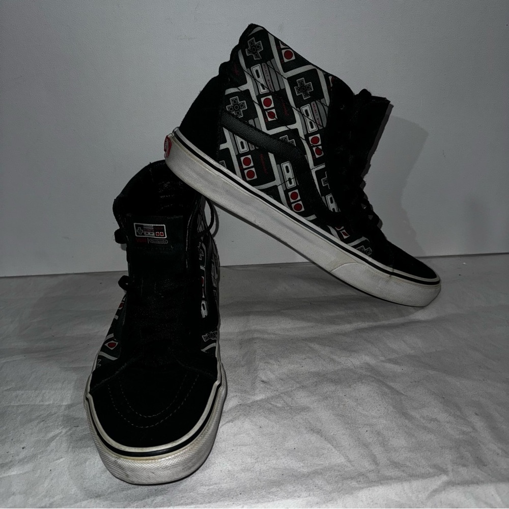 Vans Nintendo NES Controller Game Over Hightop Skate Shoes Mens 11.5